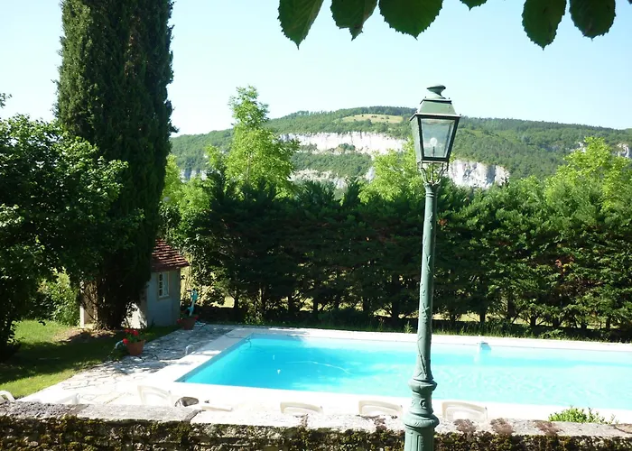 D'hotes Maison Redon Bed & Breakfast 3*